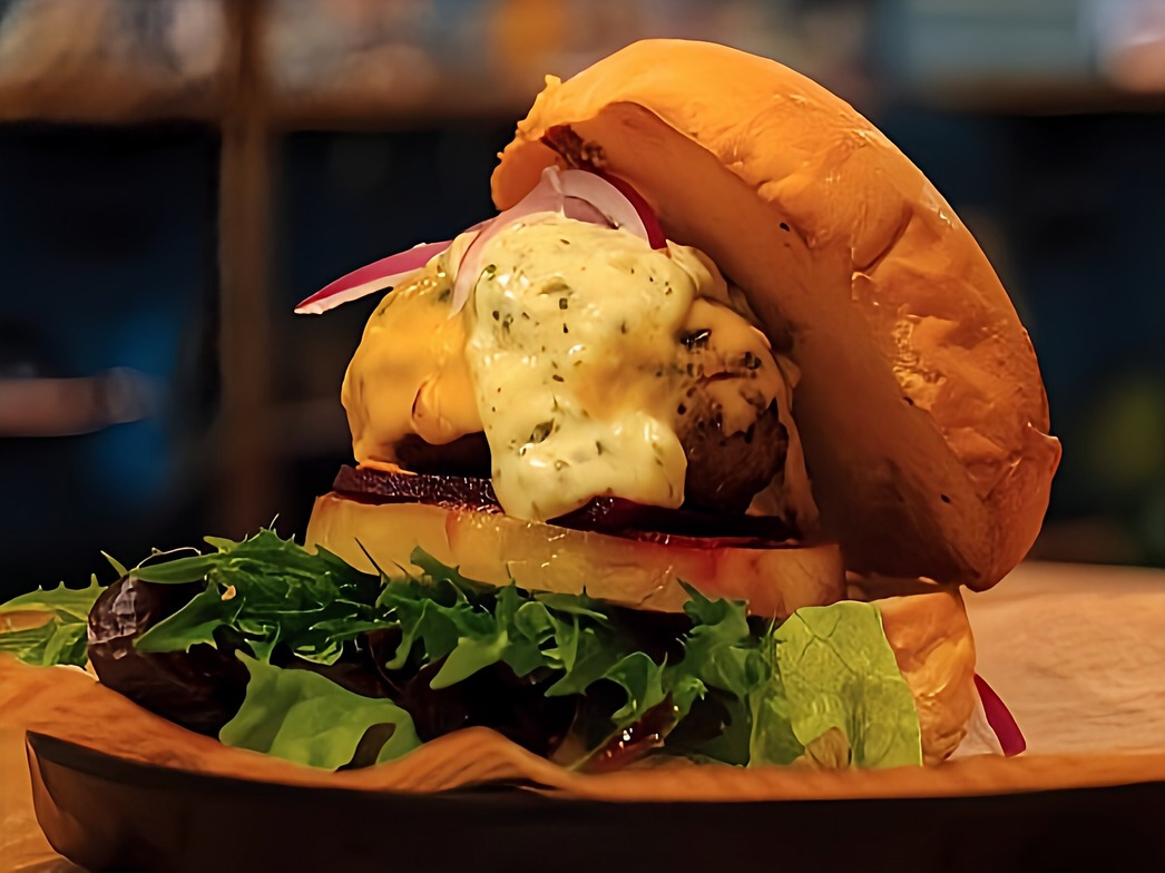 台南隱藏版澳式手作漢堡店 市區秒變露營秘境 沉浸澳洲在慵懶氛圍