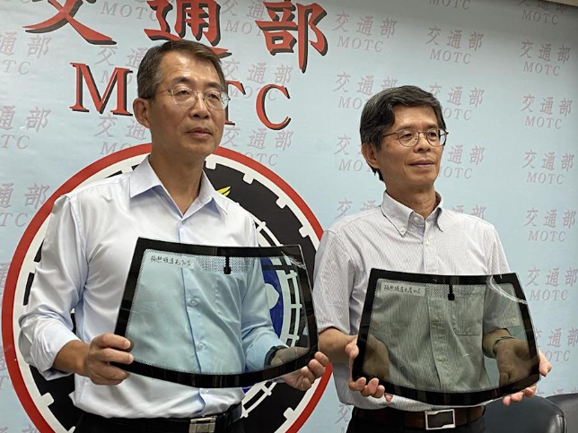 道安三箭登場！隔熱紙透光率新規定：前擋70%、側窗40% 115年起新車強制納管