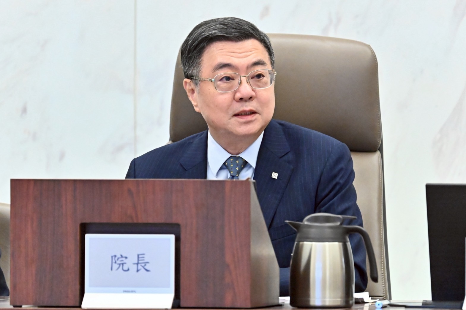 行政院長卓榮泰主持治安會報　宣示打造科技治安新格局　跨機關通力合作　以事前預警與精準打擊遏止詐騙集團