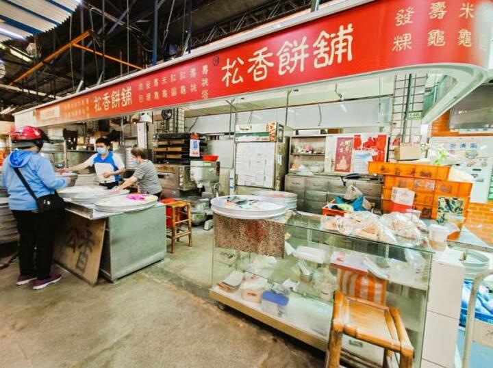 「鹹甜引路臺南味」帶動臺南美食熱潮 鴨母寮市場人氣店家松香餅舖訂單遍全臺