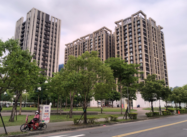 銀行壓力山大！貸款管制加劇房市壓力 專家憂違約潮蔓延