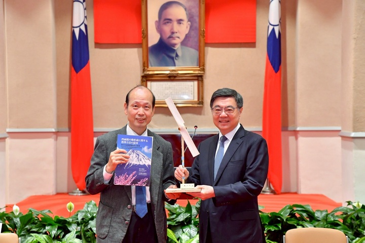 行政院長卓榮泰接見風力能源世界賽臺灣代表隊　期盼奪冠學生協助國家綠能發展　國家全力照顧年輕世代投入能源轉型