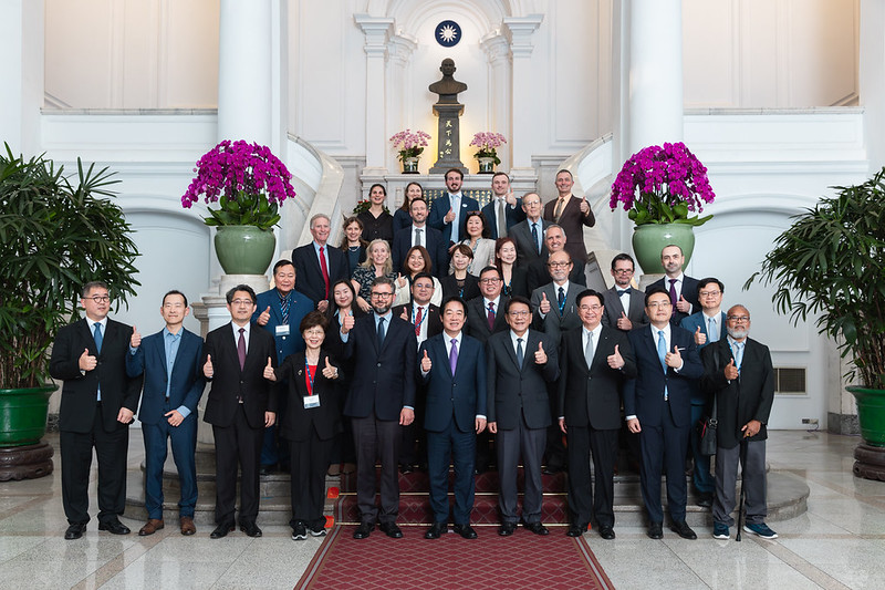 賴清德總統接見民主合作論壇訪賓　盼深化民主合作打造印太堅實民主堡壘