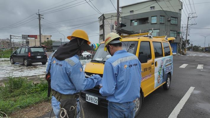 風災造成臺南市溪北地區多處有線電視斷訊，臺南市府要求業者提出費用減免方案