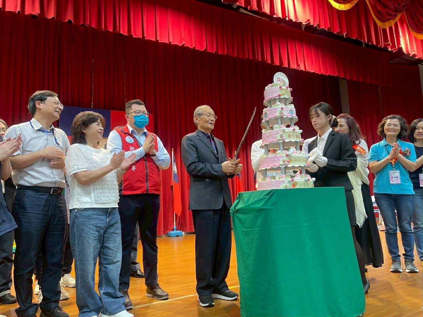 新生醫護管理專科學校54周年校慶盛大舉行 師生校友齊聚 共賀114年度護理師國考佳績 創造教育新里程