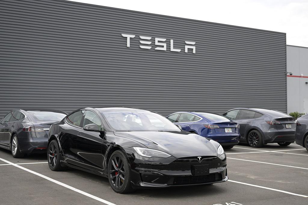 特斯拉投資人歡迎馬斯克淡出DOGE職務 股價強勢反彈