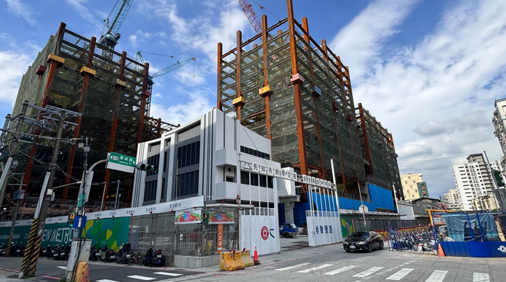 新北市預售屋市場最新數據：114年第1季中和區申報件數及成交金額雙冠王！