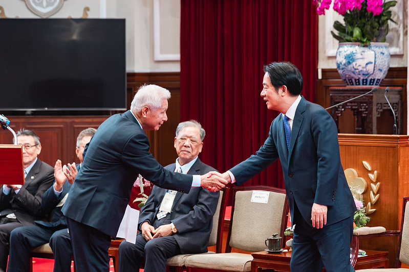 賴清德總統與進出口商業同業公會全國聯合會座談　宣示政府持續成為產業堅實後盾、拓展國際經貿布局