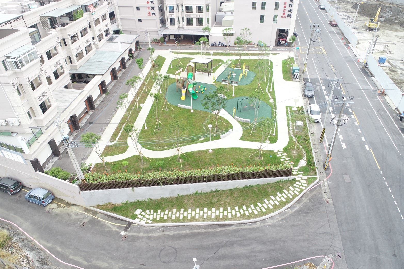 高雄橋頭仕豐新亮點 公兒10公園正式開放 親子休憩新選擇社區新去處