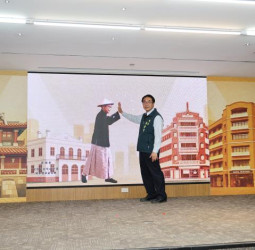 六都首創　臺南市長黃偉哲打造AI文化內容生成平台　匯聚萬張老照片訓練專屬模型　推動文化資產數位保存