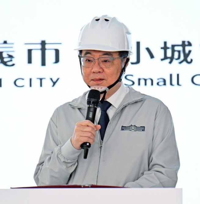 行政院長卓榮泰今視察嘉義市西區全民運動館　預計今年9月9日營運培養更多運動愛好者