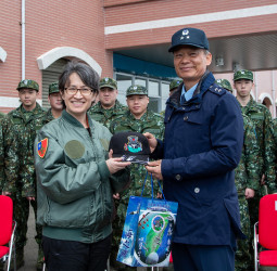 蕭美琴副總統勗勉新竹空軍部隊　感謝官兵全年無休守護國家安全的辛勞