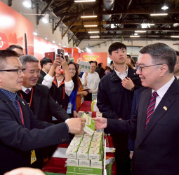 行政院長卓榮泰親臨中小微企業多元振興發展計畫成果發表會開幕　提出加大力道助企業國際拓展與升級轉型