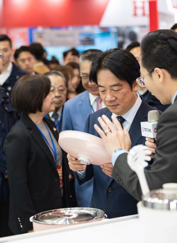 2026電器年終展開幕　賴清德總統表揚產業挺災後重建的成果，落實節能與淨零轉型目標