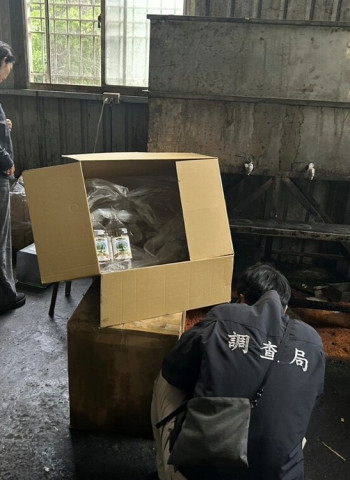 芥花油混充進口橄欖油案 兩家公司春節前夕遭調查局逮捕 標示不實行徑引起食安關注