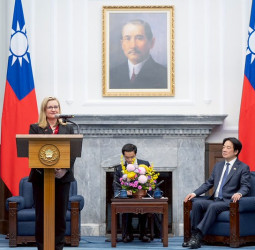 從半導體到AI培育　賴清德總統與美國亞利桑納州鳳凰城市長深化臺灣與鳳凰城交流合作