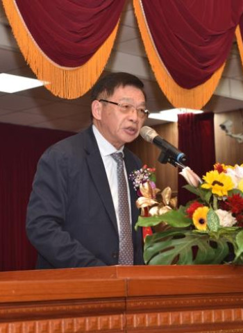 臺南市政府警察局舉辦人員異動聯合交接典禮，黃偉哲市長呼籲新任官員全力強化治安與交通管理