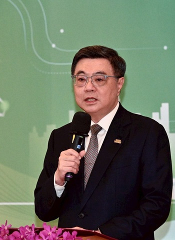行政院長卓榮泰出席國家政務及高階領導研究班開訓典禮　提三大期許強調AI轉型與團隊合作強化治理能力
