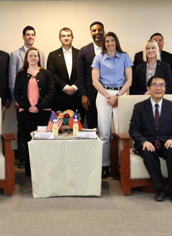 美國各州政界青年領袖訪問臺南市府　黃偉哲市長分享地方治理與科技轉型經驗