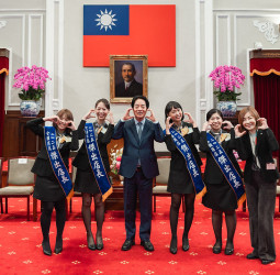 賴清德總統接見第28屆全國商店傑出店長　指出服務業結合AI應用與人才培育，是產業轉型與競爭力的關鍵