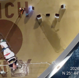 外籍郵輪臺籍旅客急性中風情況危急　海巡署空勤深夜即刻出勤吊掛成功救援