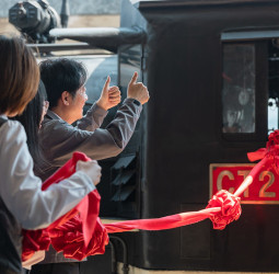 賴清德總統出席花東鐵路通車百周年慶祝典禮　宣示加速雙軌電氣化深化花東地區區域建設帶動產業長期發展